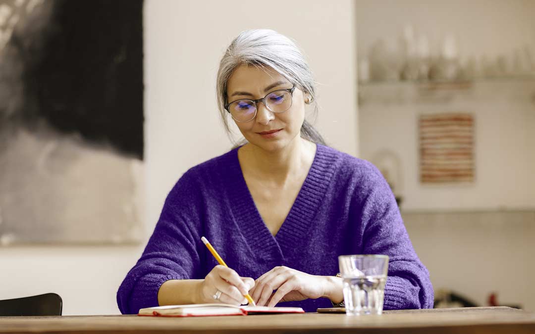 Quelle est la durée de vie de vos aides auditives ? Découvrez les 4 signes qui indiquent qu'il est temps de changer vos aides auditives.