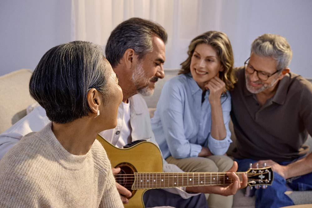 Rendre les réunions de famille plus adaptées aux personnes malentendantes