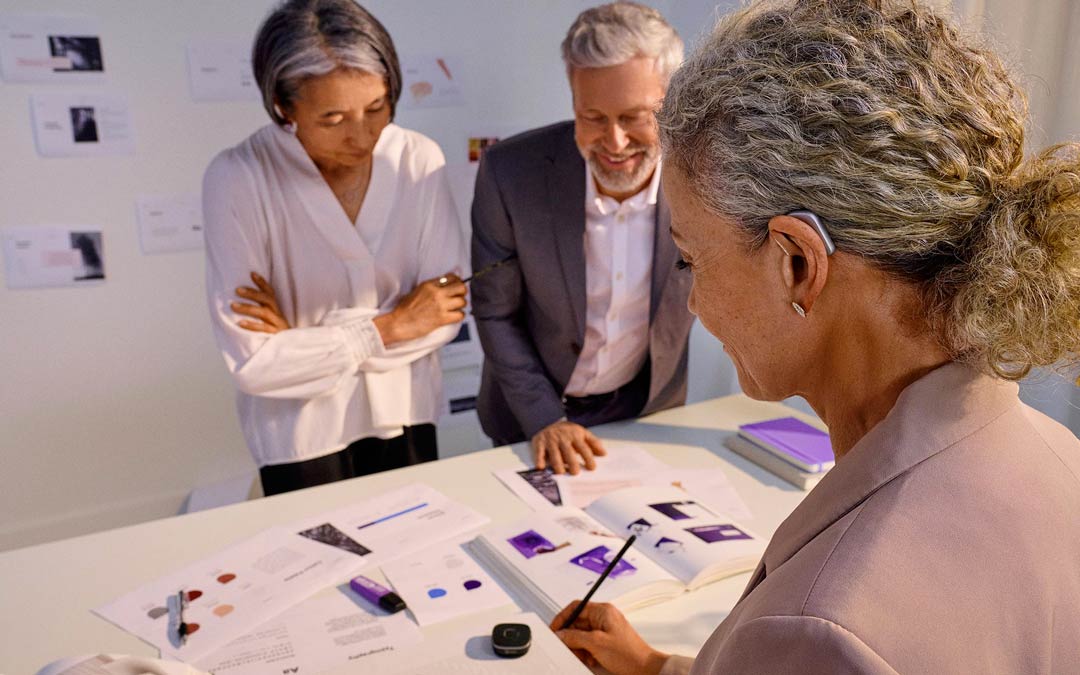 Quelles sont les meilleures aides auditives en environnements de travail bruyant